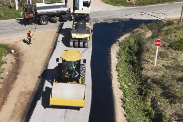 BARRIO LANDA AVANZA HACIA LA BITUMINIZACIÓN CON TRABAJOS DE ESTABILIZACIÓN DE CALLES Y OBRAS DE DRENAJE